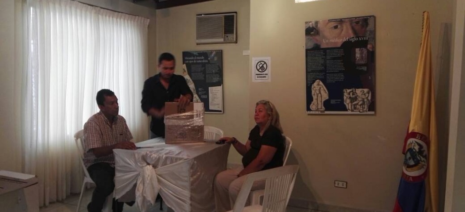  Inició la jornada electoral en el Consulado de Colombia en Puerto Ordaz
